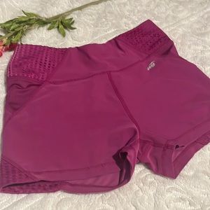 AVIA WORKOUT SHORTS SIZE MEDIUM 8-10